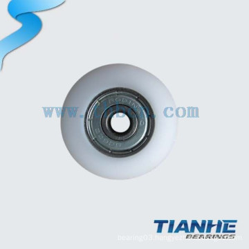 Wheels with groove plastic ball bearings